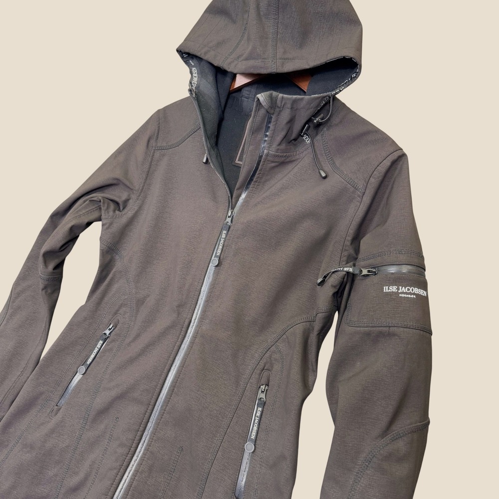 Ilse Jacobsen Hornbaek Raincoat Women 36 Chocolate Brown Softshell Hooded Jacket
